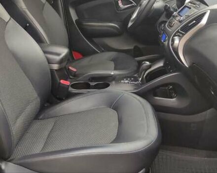 Серый Хендай их35, объемом двигателя 2 л и пробегом 151 тыс. км за 11450 $, фото 28 на Automoto.ua