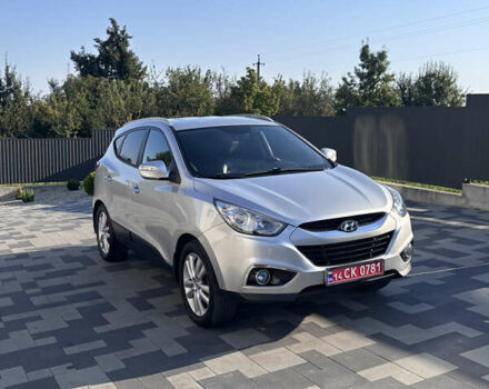 Сірий Хендай іх35, об'ємом двигуна 2 л та пробігом 255 тис. км за 11900 $, фото 1 на Automoto.ua