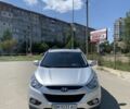Серый Хендай их35, объемом двигателя 2 л и пробегом 80 тыс. км за 12000 $, фото 1 на Automoto.ua
