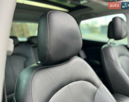 Серый Хендай их35, объемом двигателя 2 л и пробегом 262 тыс. км за 12150 $, фото 87 на Automoto.ua