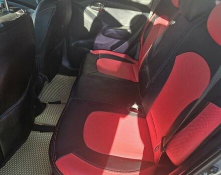 Хендай их35 2010 в Очакове на Automoto.ua Серый Хендай их35, объемом двигателя 2 л и пробегом 170 тыс. км за 11300 $, фото 17 на Automoto.ua