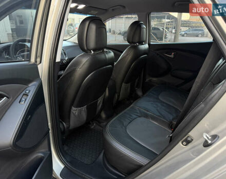 Хендай их35 2010 в Кривом Роге на Automoto.ua Серый Хендай их35, объемом двигателя 2 л и пробегом 220 тыс. км за 11800 $, фото 31 на Automoto.ua