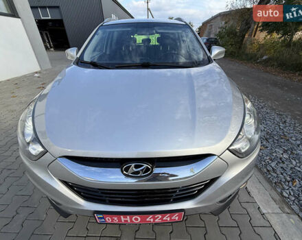 Серый Хендай их35, объемом двигателя 2 л и пробегом 260 тыс. км за 9800 $, фото 35 на Automoto.ua