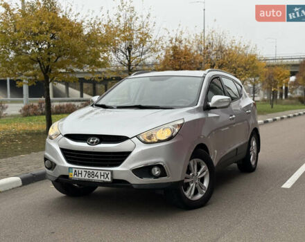 Серый Хендай их35, объемом двигателя 2 л и пробегом 175 тыс. км за 7250 $, фото 8 на Automoto.ua