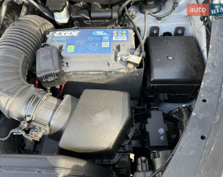 Серый Хендай их35, объемом двигателя 2 л и пробегом 260 тыс. км за 9800 $, фото 34 на Automoto.ua