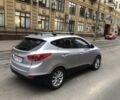 Серый Хендай их35, объемом двигателя 2 л и пробегом 300 тыс. км за 11500 $, фото 1 на Automoto.ua