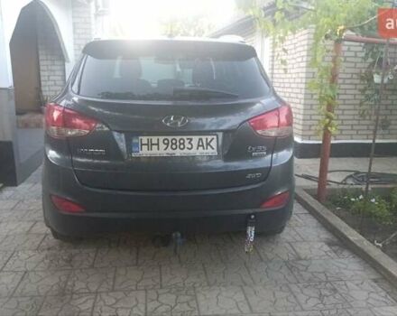 Серый Хендай их35, объемом двигателя 2.01 л и пробегом 232 тыс. км за 12500 $, фото 4 на Automoto.ua