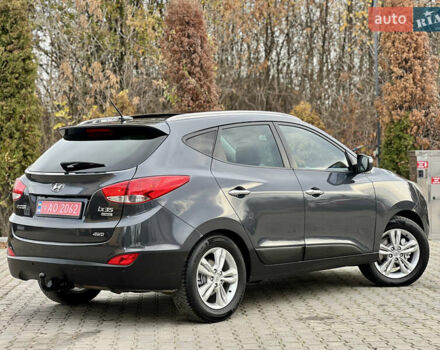 Серый Хендай их35, объемом двигателя 2 л и пробегом 262 тыс. км за 12150 $, фото 46 на Automoto.ua