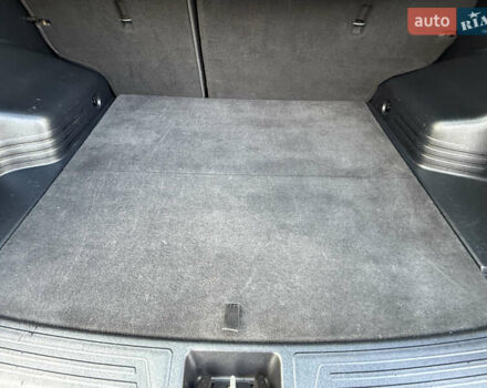 Серый Хендай их35, объемом двигателя 2 л и пробегом 260 тыс. км за 9800 $, фото 20 на Automoto.ua