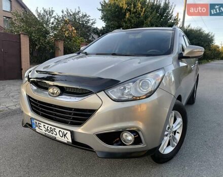 Серый Хендай их35, объемом двигателя 2 л и пробегом 187 тыс. км за 9900 $, фото 10 на Automoto.ua