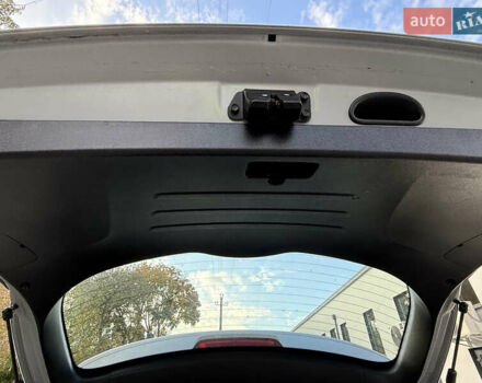 Серый Хендай их35, объемом двигателя 2 л и пробегом 260 тыс. км за 9300 $, фото 18 на Automoto.ua