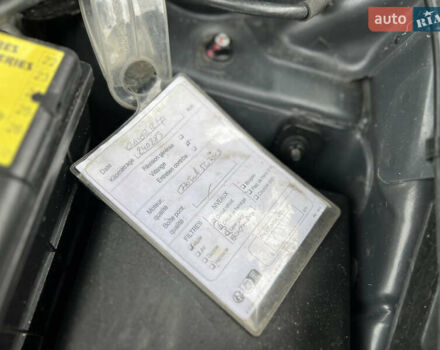 Серый Хендай их35, объемом двигателя 2 л и пробегом 262 тыс. км за 12150 $, фото 90 на Automoto.ua