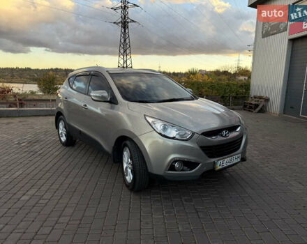 Хендай их35 2010 в Кривом Роге на Automoto.ua Серый Хендай их35, объемом двигателя 2 л и пробегом 220 тыс. км за 11800 $, фото 12 на Automoto.ua