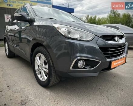 Серый Хендай их35, объемом двигателя 1.7 л и пробегом 192 тыс. км за 14250 $, фото 16 на Automoto.ua