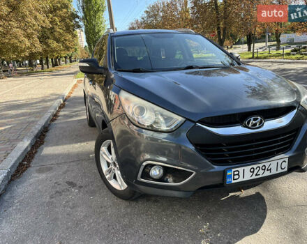 Сірий Хендай іх35, об'ємом двигуна 2 л та пробігом 279 тис. км за 8300 $, фото 3 на Automoto.ua