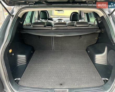 Серый Хендай их35, объемом двигателя 2 л и пробегом 262 тыс. км за 12150 $, фото 73 на Automoto.ua