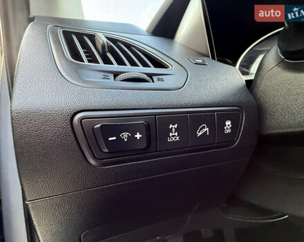 Серый Хендай их35, объемом двигателя 2 л и пробегом 260 тыс. км за 9300 $, фото 24 на Automoto.ua