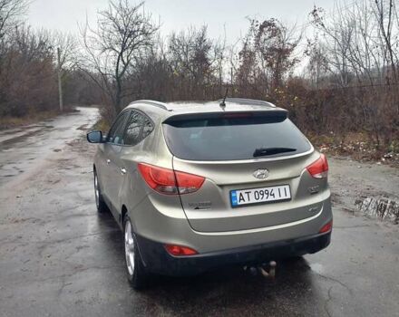 Серый Хендай их35, объемом двигателя 2 л и пробегом 244 тыс. км за 10950 $, фото 14 на Automoto.ua