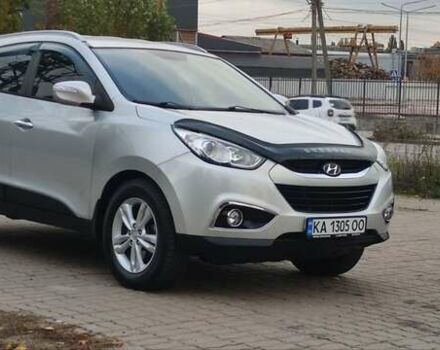 Серый Хендай их35, объемом двигателя 2 л и пробегом 151 тыс. км за 11450 $, фото 16 на Automoto.ua