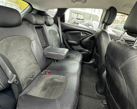 Сірий Хендай іх35, об'ємом двигуна 2 л та пробігом 209 тис. км за 11500 $, фото 10 на Automoto.ua