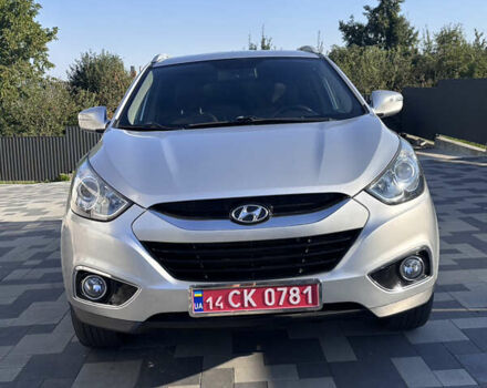 Сірий Хендай іх35, об'ємом двигуна 2 л та пробігом 255 тис. км за 11900 $, фото 3 на Automoto.ua