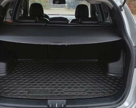 Серый Хендай их35, объемом двигателя 2 л и пробегом 151 тыс. км за 11450 $, фото 55 на Automoto.ua