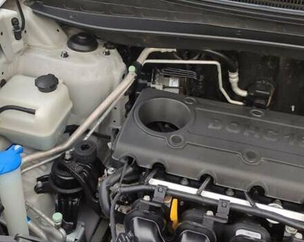 Серый Хендай их35, объемом двигателя 2 л и пробегом 151 тыс. км за 11450 $, фото 51 на Automoto.ua