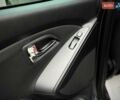Серый Хендай их35, объемом двигателя 1.7 л и пробегом 192 тыс. км за 14250 $, фото 63 на Automoto.ua