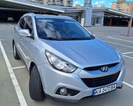 Серый Хендай их35, объемом двигателя 2 л и пробегом 174 тыс. км за 12000 $, фото 6 на Automoto.ua