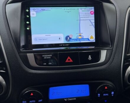 Серый Хендай их35, объемом двигателя 2 л и пробегом 190 тыс. км за 10700 $, фото 5 на Automoto.ua