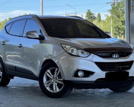 Серый Хендай их35, объемом двигателя 2 л и пробегом 163 тыс. км за 10800 $, фото 2 на Automoto.ua