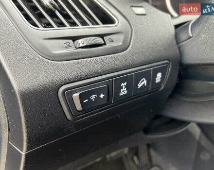 Серый Хендай их35, объемом двигателя 2 л и пробегом 262 тыс. км за 12150 $, фото 57 на Automoto.ua