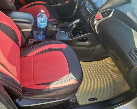 Хендай их35 2010 в Очакове на Automoto.ua Серый Хендай их35, объемом двигателя 2 л и пробегом 170 тыс. км за 11300 $, фото 15 на Automoto.ua