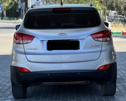 Серый Хендай их35, объемом двигателя 2 л и пробегом 163 тыс. км за 10800 $, фото 3 на Automoto.ua