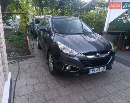 Серый Хендай их35, объемом двигателя 2.01 л и пробегом 232 тыс. км за 12500 $, фото 8 на Automoto.ua