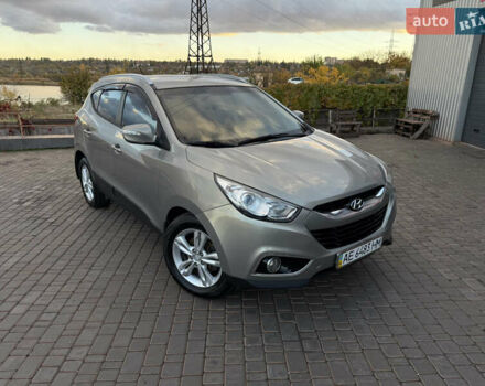 Хендай их35 2010 в Кривом Роге на Automoto.ua Серый Хендай их35, объемом двигателя 2 л и пробегом 220 тыс. км за 11800 $, фото 2 на Automoto.ua