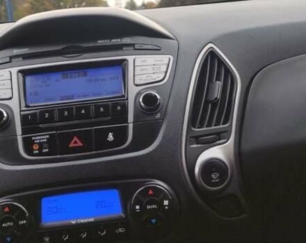 Серый Хендай их35, объемом двигателя 2 л и пробегом 151 тыс. км за 11450 $, фото 43 на Automoto.ua