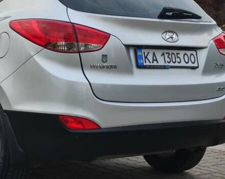 Серый Хендай их35, объемом двигателя 2 л и пробегом 151 тыс. км за 11450 $, фото 7 на Automoto.ua