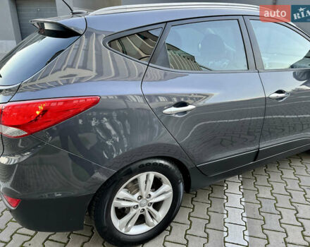 Сірий Хендай іх35, об'ємом двигуна 2 л та пробігом 262 тис. км за 12650 $, фото 49 на Automoto.ua
