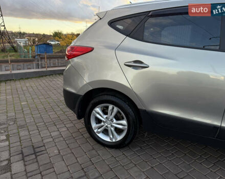 Хендай их35 2010 в Кривом Роге на Automoto.ua Серый Хендай их35, объемом двигателя 2 л и пробегом 220 тыс. км за 11800 $, фото 13 на Automoto.ua