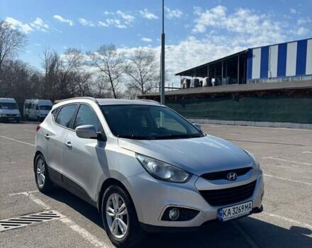 Серый Хендай их35, объемом двигателя 2 л и пробегом 249 тыс. км за 11200 $, фото 22 на Automoto.ua