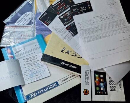 Серый Хендай их35, объемом двигателя 2 л и пробегом 174 тыс. км за 12000 $, фото 15 на Automoto.ua