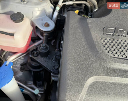 Серый Хендай их35, объемом двигателя 2 л и пробегом 260 тыс. км за 9800 $, фото 32 на Automoto.ua