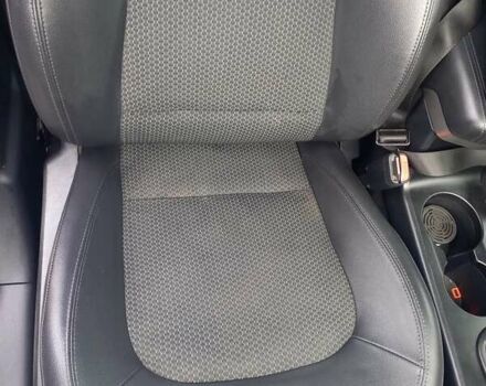 Серый Хендай их35, объемом двигателя 2 л и пробегом 244 тыс. км за 10950 $, фото 20 на Automoto.ua