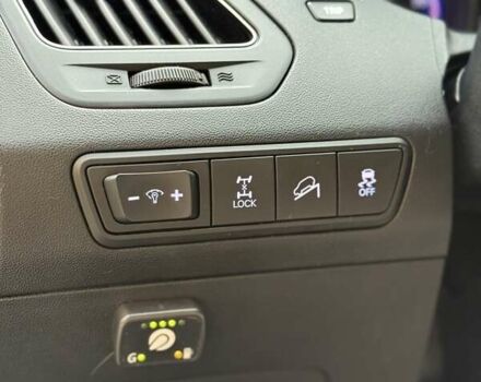 Серый Хендай их35, объемом двигателя 2 л и пробегом 190 тыс. км за 12500 $, фото 14 на Automoto.ua