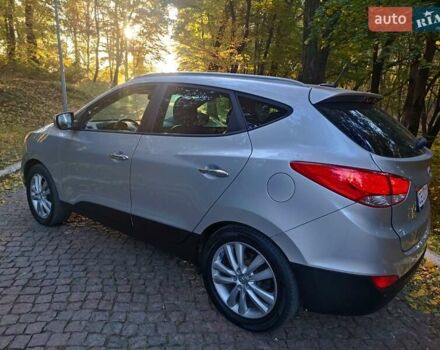 Хендай их35 2011 в Черновцах на Automoto.ua Серый Хендай их35, объемом двигателя 2 л и пробегом 179 тыс. км за 12900 $, фото 13 на Automoto.ua