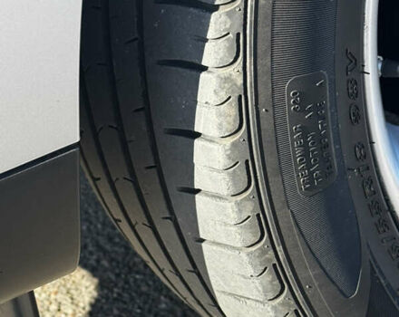 Серый Хендай их35, объемом двигателя 2 л и пробегом 229 тыс. км за 13500 $, фото 11 на Automoto.ua