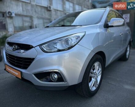 Серый Хендай их35, объемом двигателя 2 л и пробегом 279 тыс. км за 13700 $, фото 27 на Automoto.ua