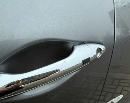 Сірий Хендай іх35, об'ємом двигуна 2 л та пробігом 186 тис. км за 11900 $, фото 5 на Automoto.ua