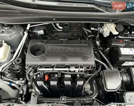 Серый Хендай их35, объемом двигателя 2 л и пробегом 107 тыс. км за 15900 $, фото 56 на Automoto.ua